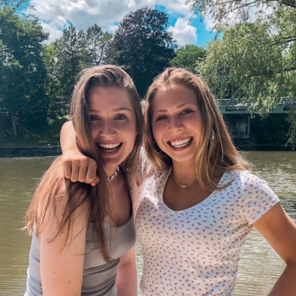 Meet your Posher, Charlotte